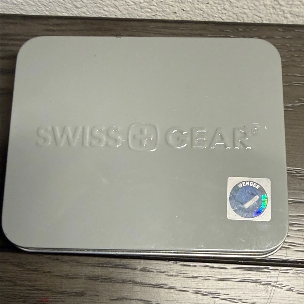 SwissGear Brown Leather Money Clip